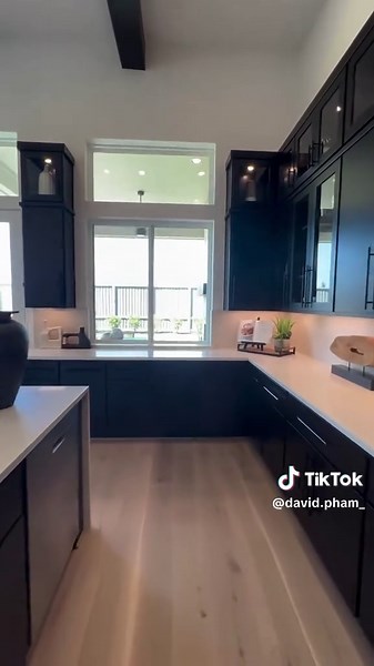 An open concept with so much more! New construction homes in Epperson Mirada starting at mid $500k! With up to $20k in incentives toward down payment or closing! Want to know more about these homes DM me now for more info! Are you interested in Selling, Buying, Renting, or more info? Contact me! 📲 (386)-473-3003 📩 Duympham@gmail.com 💬 @davidpham.realtor #newconstructionhomes #tampa #florida #realtor
