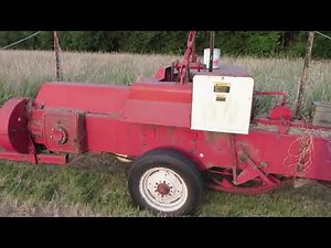 My International 440 Baler