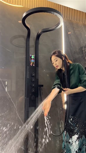 💎 Transform Your Shower Routine with Our Innovative Shower Head 💎 Upgrade your space and your shower experience with the newest, most efficient shower head on the market. Perfect for modern bathrooms! 🚿✨ #ShowerPerfection #InnovativeDesign #LuxuryShower #BathroomTrends2026 #ShowerInnovation | Home Kitchen Supplies