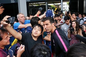 Football: PSG squad arrive for ICC in Singapore but star names absent