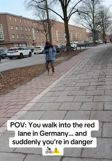 Understanding Cycling Laws in Germany: The Red Lane