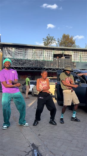 Slow Whine Dance Challenge: Join the Fun!