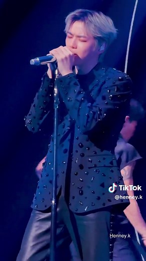 아우터스페이스는 남겨놔야만…250105 ACT IN TOKYO 인데 이제야 올리는 ㅋㅋ #강#강다니엘KANGDANIEL @daniel.k.official