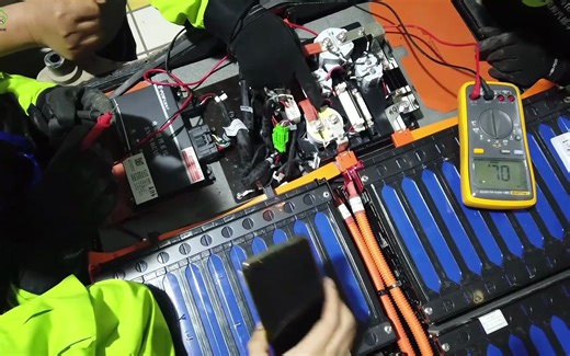 新能源汽车动力电池包拆解，高压配电盒BDU结构讲解—电动汽车维修