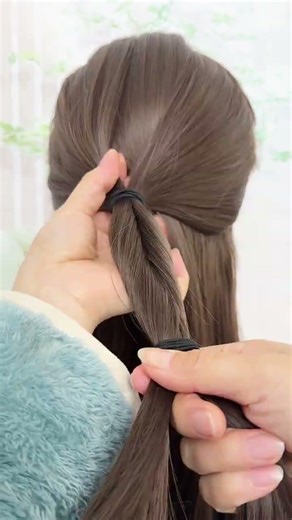 出门约会，半系蝴蝶结发型，优雅又简单