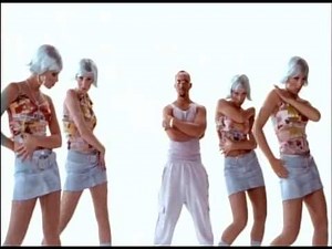 DJ BoozyWoozy - Jumpin' around (HQ Video)