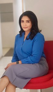 55K views · 1.2K reactions | ഹാപ്പനിംഗ് അവേഴ്സിന് മുന്നേ സംഭവിച്ചത് Stylist :Abhinandini,Hair Style :Devika,Make Up:Kavya Sona | Lakshmi Padma | Facebook