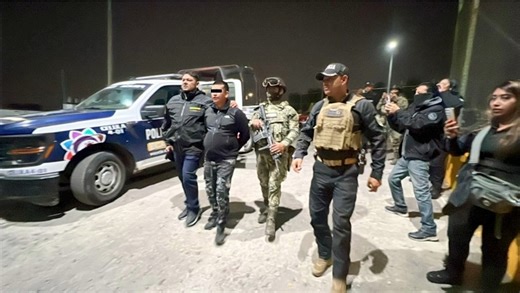 DETIENEN “AL RAY” TRAÍA EN JAQUE A ECATEPEC, COACALCO, TULTEPEC Y VARIOS MUNICIPIOS DEL EDOMEX Policía Metropolitana y Marina detienen a El Ray, líder de Crazy Group  La organización criminal es una facción del grupo “Los Mayas  Vinculado a homicidios, extorsiones, robos y despojo Ecatepec, Méx., a 17 de enero de 2026. Elementos de la Policía Metropolitana de Ecatepec y de Fuerza de Tarea Marina, detuvieron en la colonia Jardines de Casa Nueva, a Jonathan “N”, alias “El Ray”, líder del grupo c