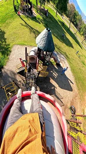 Playground parkour free running pov 😂#freerunning#parkourlife#parkourworkout#playground#shortslife
