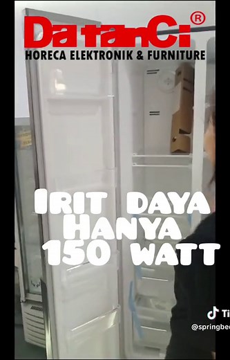 GEA Home Refrigerator (Tipe: G2D 563 Black Glass) Kulkas 2 pintu menyamping dengan inverter yang hadirkan sentuhan elegan kerumah Anda. Dengan fitur Inverter compressor, Temperature Control - External LED Display & Interior Light - 2 Crystal Chiller Drawer - 2 Crystal Freezer Drawer - Super Freezer Function - Power Cool Function - DC Centrifugal Fan - Twist Ice Maker Dimensi: Lebar 90 cm x Panjang 66 cm x Tinggi 177 cm Volume Kabin: Freezer 214 Liter, Chiller 349 Liter Kapasitas: 563 Liter Power