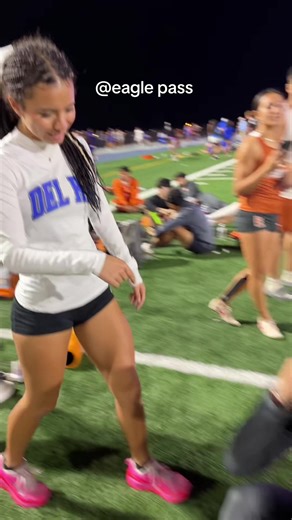 none of em can guard me tbh (jokes I love my eagle pass frens) @Rafa @Alex ✞ @mario #trackandfield #track #distancerunner #sprinter #fyp