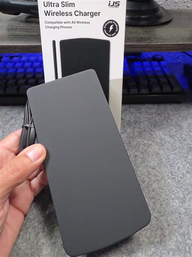 Ultra Slim Wireless Charger for Fast Charging