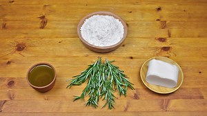 Crescia or Pizza Sfogliata – The Medieval Origin of a Traditional Flatbread