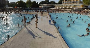 Piscinas públicas em SP: dicas para aproveitar o calor na cidade