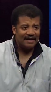 Is string theory facing a crisis? 😵‍💫