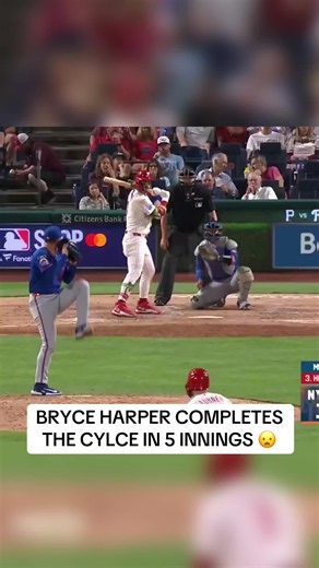 Bryce Harper completes the cycle in 5 innings