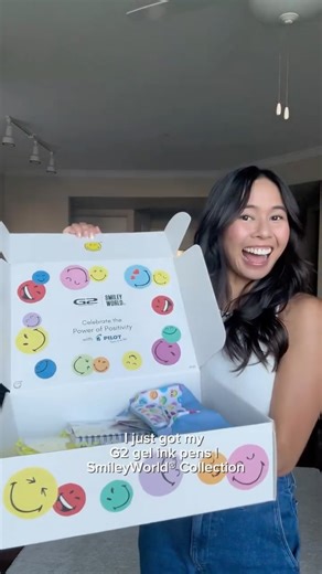 Razel | D4 Dental Student on Instagram: "Unboxing the new G2 Gel Ink Pens | SmileyWorld® Collection! 💛✨ These pens are all about positivity, creativity, and feeling good while you write! Handwriting has actually been shown to reduce stress, and emoticons boost dopamine, together they are a total mood booster 📝🧠 Available now on Amazon #G2 #SmileyWorld #WriteHappier @pilotpenusa @smileyworld"