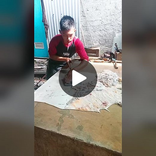 Textile Dyeing Techniques: A Colorful Workshop Experience