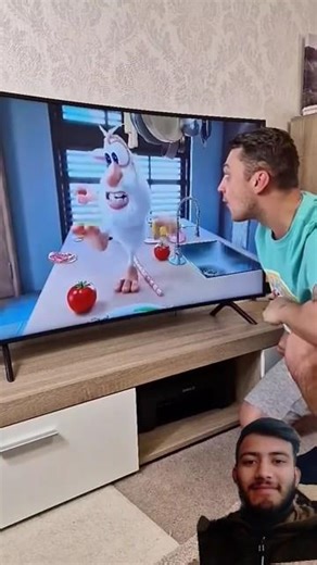 funny cartoon reaction videos 🤣😂#funny #chucklecentral #chuckle#laugh #entertainment #chuvklevibe