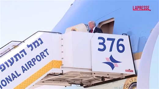 Gaza, l'arrivo di Trump in Israele: lo accolgono Netanyahu e Herzog - LaPresse