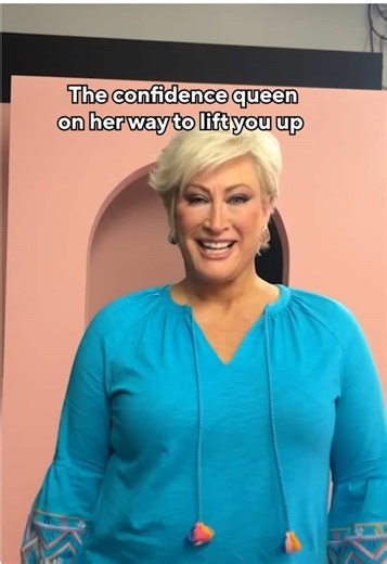 Make way for #KimGravel 👠📸 Tune in Wednesdays, 11:15am ET to stream LIVE