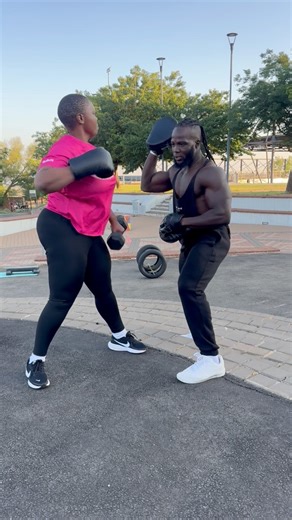 9.1K views · 118 reactions | Get it Sibs! 壘 ✅ DM me to start your fitness journey. I’m ready to help you achieve your fitness goals!  #jerryvester #fitnesstrainer #fitnessmotivation #weightlossjourney #weightloss #weightlosstransformation | Jerry Vester | Facebook