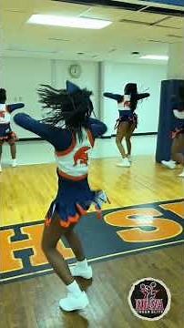 North Springs Varsity Cheer Quarter Break Performance 👀 Wait for the End 😂 #basketball #cheer