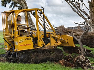 East Wind YCT356S-S compact dozer | Review, Test & Specs