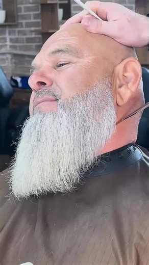 Explore New Beard Styles with Dreadlocks