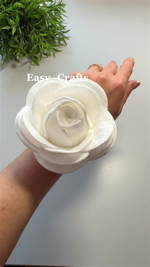 How to Craft a Textured Foam Rose Step-by-Step