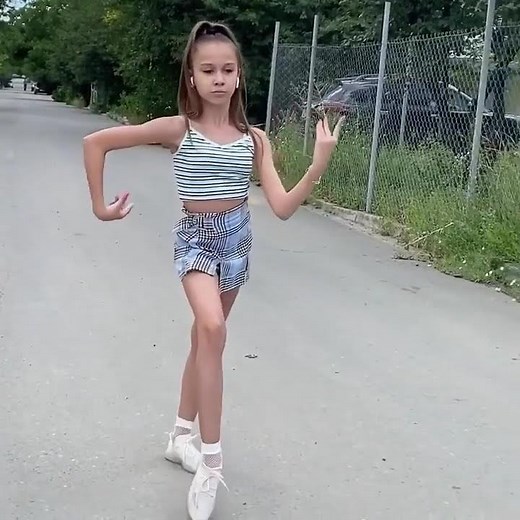 Yana Moiseenko – Rumba : Dancing everywhere with Spanish Songs 2020