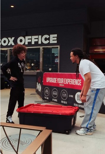 Domani's Candle Line Featuring Unique Designs