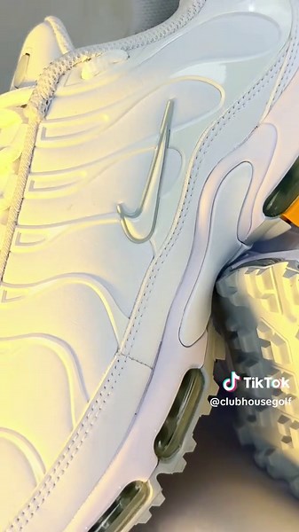 Nike Air Max Plus Golf Shoes: Enhance Your Game