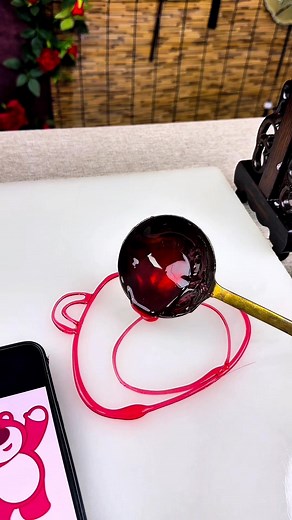 Art' with sugar paste carecter | Classic Art's