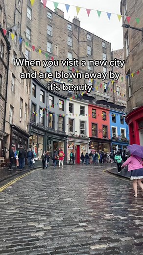 Even when it rains, Edinburgh never fails to shine ✨ #fyp #aviation #airline #easyjet #easyjetcrew #viral #edinburgh #scotland #cabincrew #avgeek #tiktoktravel #traveltok