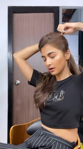 Pooja Hegde stuns in dress change challenge!! #zoomtv #poojahegde #actress #bollywood #celeb #reels #celebrity | Zoom TV