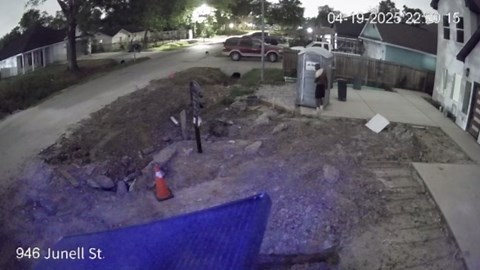 VIDEO: Porta-potty stolen from Houston construction site