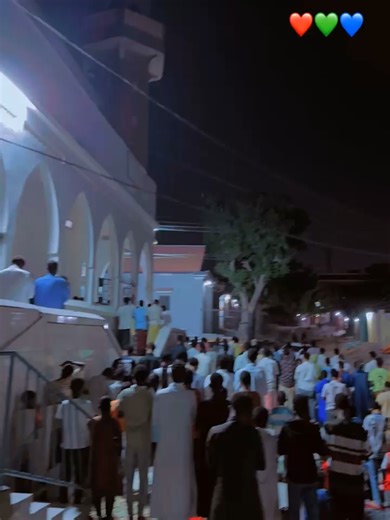 ‏WAA HAWEENKA 3AAD EE TARAAWIIXDA MASJIDKA MACALIN MAXAMUD