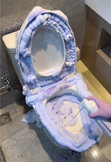 Effective Bathroom Cleaning Hacks