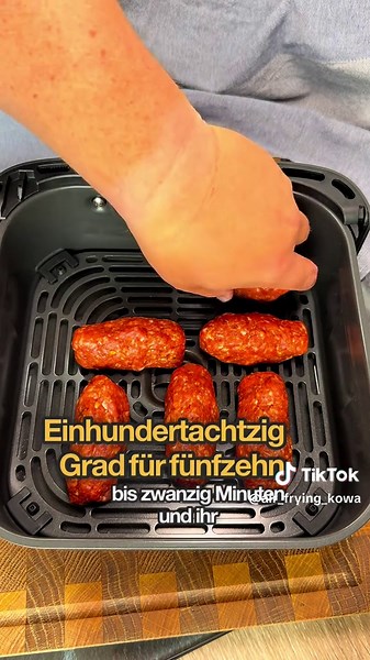 Djuvec-Reis und Cevapcici aus der Heißluftfritteuse