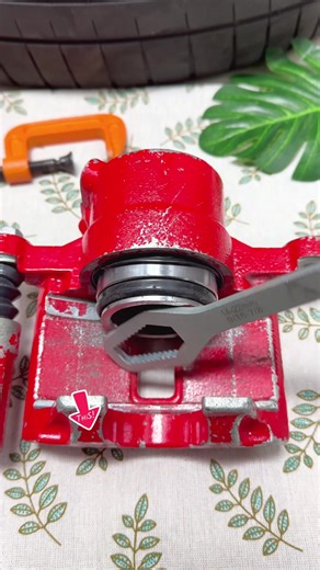 Efficient Use of Brake Caliper Press Tool