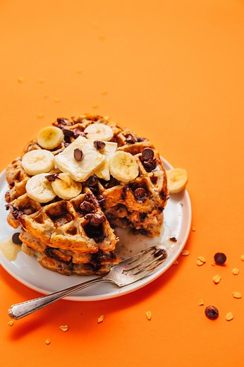 1-Bowl Chocolate Chip Banana Bread Waffles