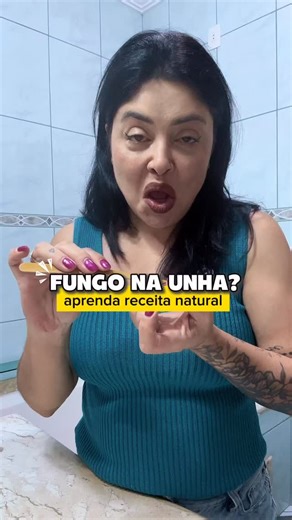 Thais Cozzer on Instagram: "✅ Ingredientes: 1 colher de chá de álcool 70% 1 colher de café de bicarbonato de sódio 10 cravos da índia 10 gotas de óleo essencial de melaleuca 1 colher de chá de vinagre de maçã 1 pontinha de colher de café de Vick vaporub ✅ Modo de preparo e aplicação: assiste o vídeo novamente e já salva para não me encher os culhão depois! 🤣 ⚠️ Essa mistura não substitui o tratamento médico. Se não melhorar procure um dermatologista. #dicas #tutorial #receitas #meme #vaiprofy"