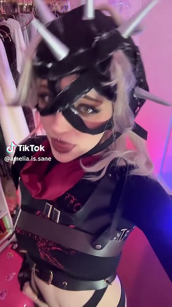 Marvel Cosplay Showcase: Sue Storm and Malice