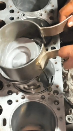 Xsix sylinder diesel truck engine Head Pistonfitting#trending#shorts#viralshorts#workshop#how