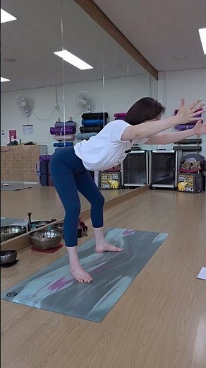 Refreshing Stretching to Straighten Your Hunched Back, Start Right Now #GraceYoga #SeniorYoga #Sp...