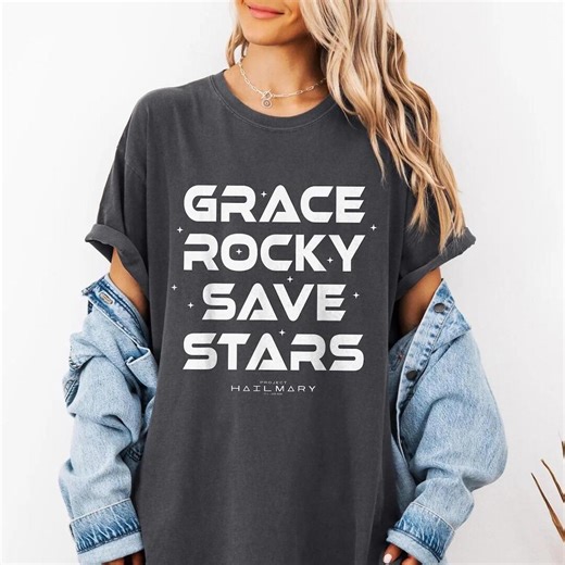 Alien Fist Bump Shirt Comfort Colors, Cute Space Friendship Tee, Funny Sci Fi Graphic Shirt, Nerdy Space Humor Gift, Vintage Style Tee - Etsy