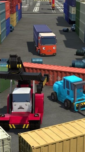 Super Wheel Khan! Save the transport trucks stuck in the port! #TayoHindi #Shorts