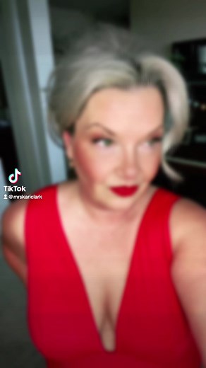 86K views · 2.9K reactions | Oh my! This swimsuit is GAWjuzz ❤️❤️❤️❤️ here is the link ….. https://liketk.it/4brWE | Mrs Kari Clark | Facebook