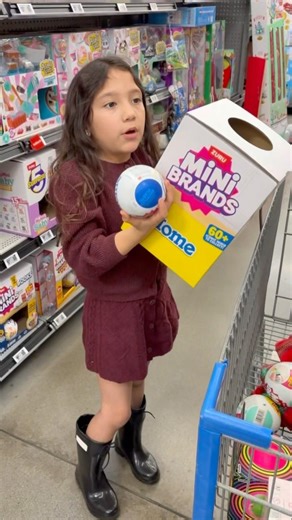 ASMR MINI SHOPPING:Buscando Mini Brands Fill The Fridge #miniature #minibrands #fillthefridge #mini